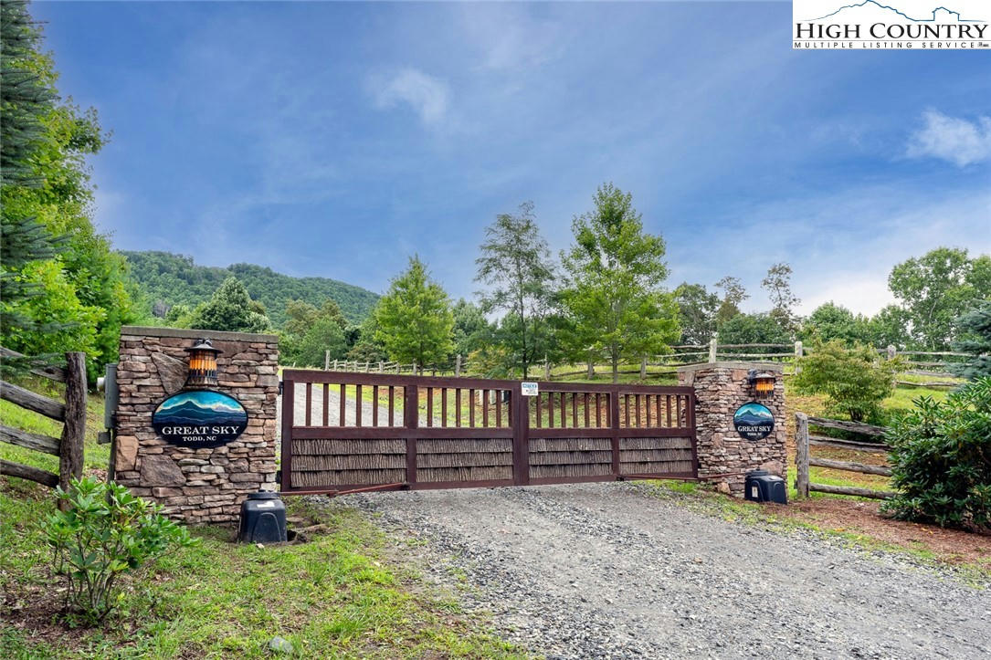 LOT C GREAT SKY VALLEY DRIVE, TODD, NC 28684, photo 1 of 18