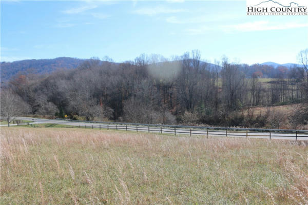 2 ROLLING HILLS DR, SPARTA, NC 28675, photo 2 of 9