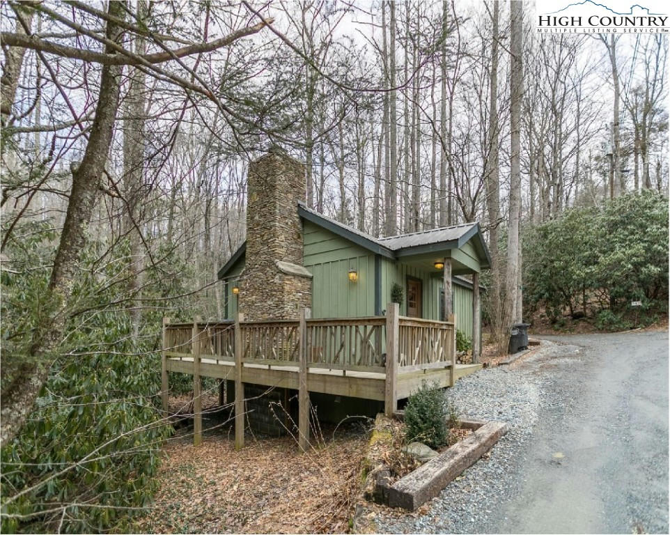 577 LEISURE ACRES LN, BOONE, NC 28607, photo 1 of 15
