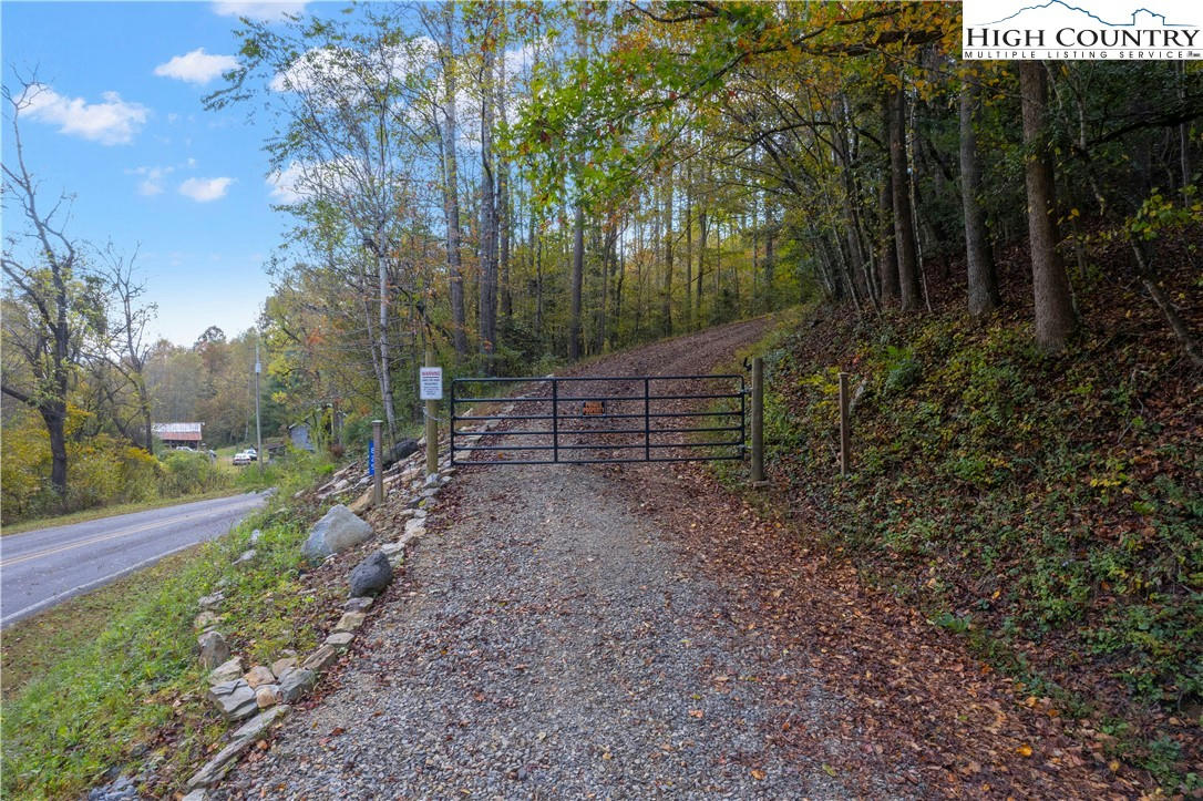 825 MIDDLE FORK RD, HAYS, NC 28635, photo 1 of 8