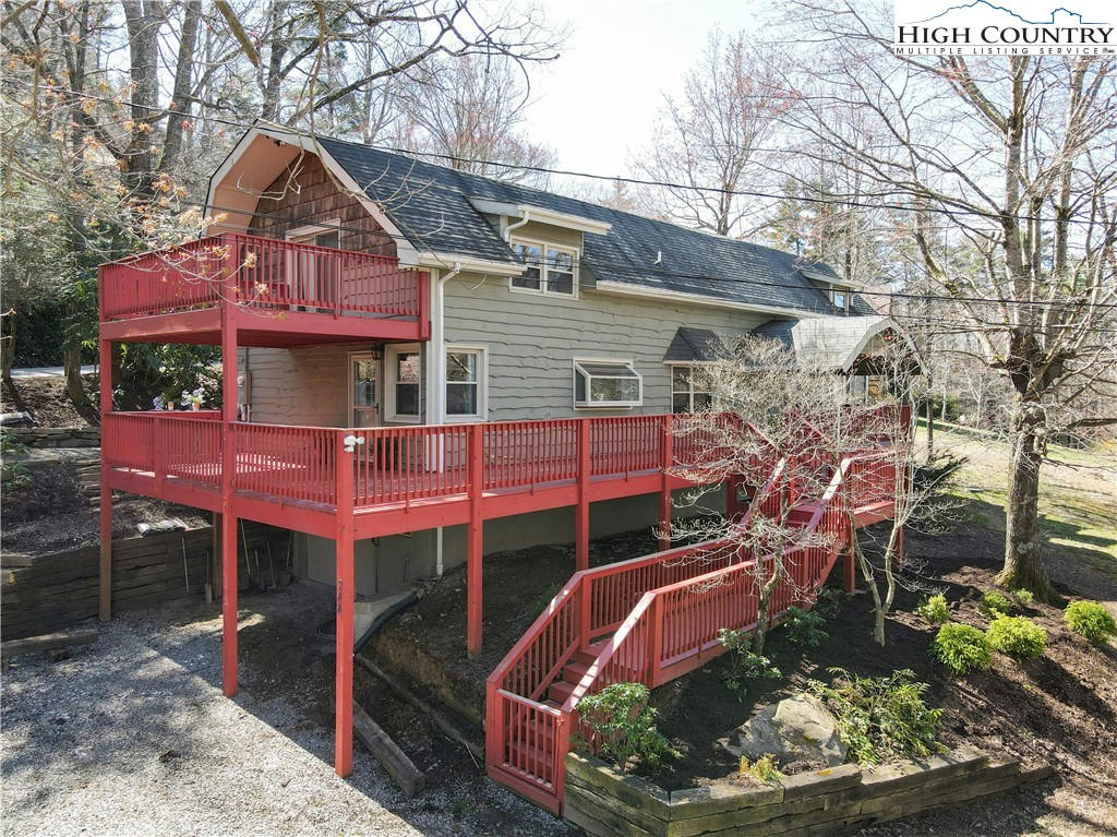 188 HOLLY LN, BLOWING ROCK, NC 28605, photo 1 of 32